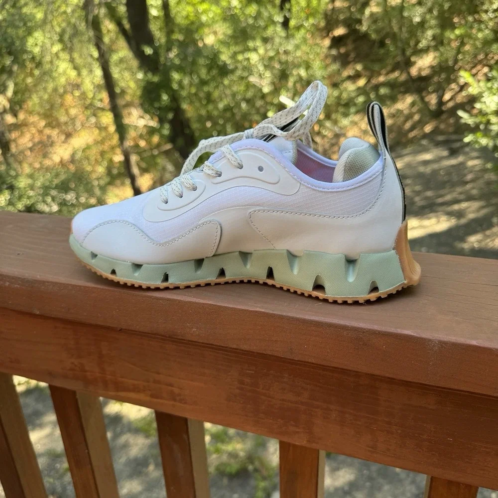 New Reebok Women's Zig Dynamica 4‎ Running Shoes White/Green 30106WWKV Size 8